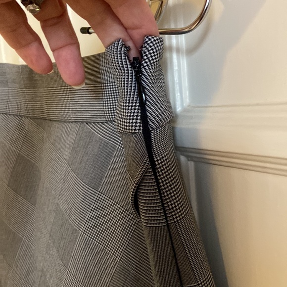 Express asymmetrical faux wrap skirt - Picture 3 of 5